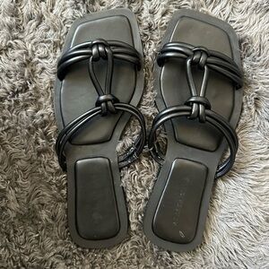 Azalea Wang Black Knotted Strap Square-Toe Sandals - 8